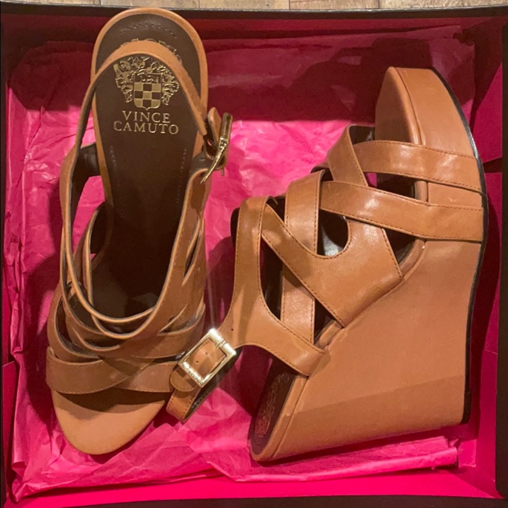 VC SHIVONA HEELED WEDGE